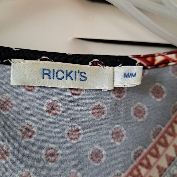 Sz M Rust/ Blk/ White stretch polyester Sleeveless summer top. - Picture 3 of 3